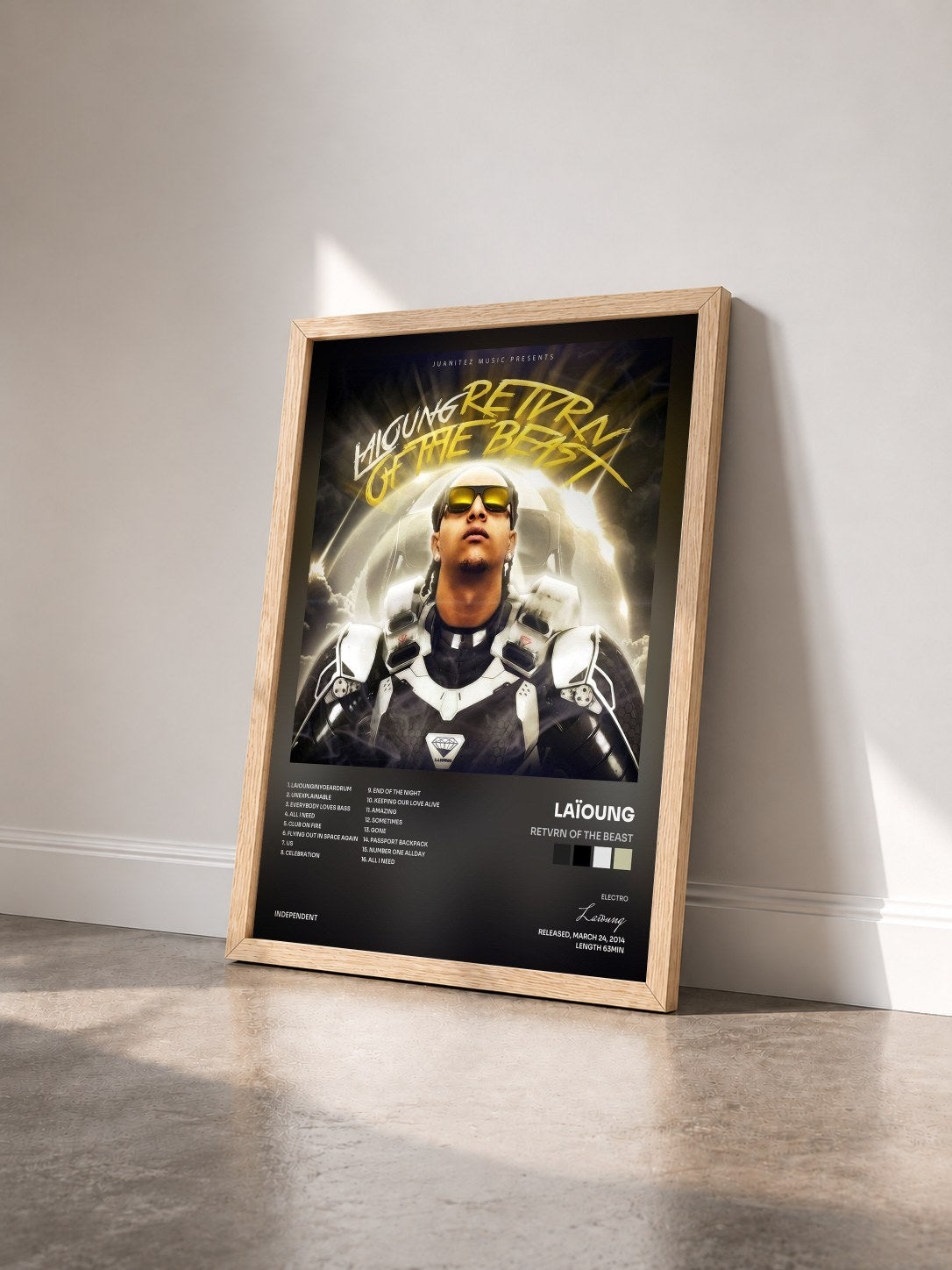 #bois Tableau de l'album Retvrn of the Beast de Laïoung vu de trois quarts, cadre en bois brut