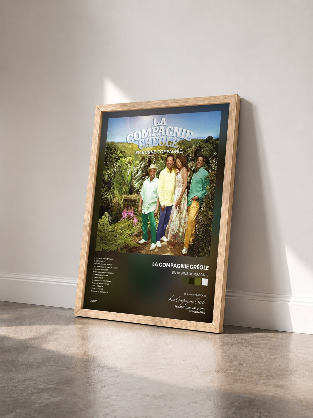 #bois Tableau de l'album En bonne compagnie de La Compagnie Créole vu de trois quarts, cadre en bois brut