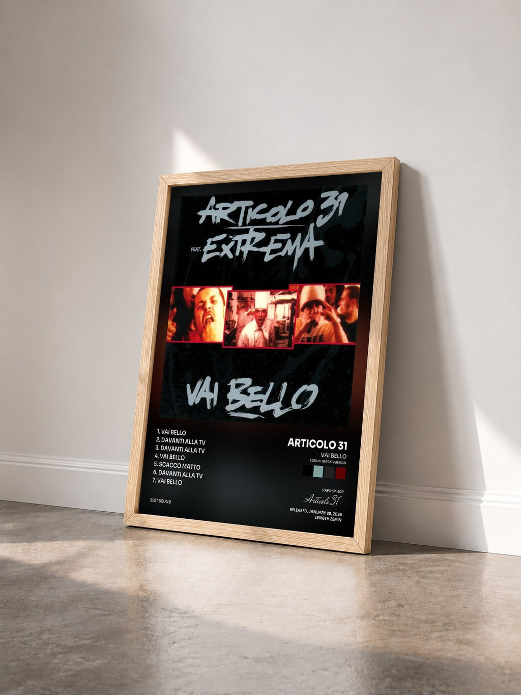 #bois Tableau de l'album Vai bello (Bonus Track Version) de Articolo 31 vu de trois quarts, cadre en bois brut