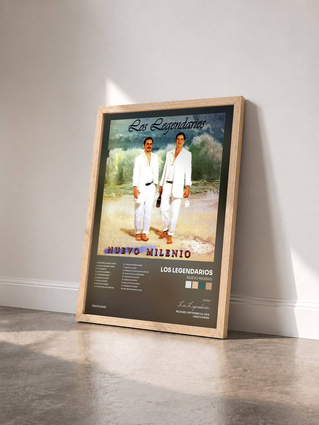 #bois Tableau de l'album Nuevo Milenio de Los Legendarios vu de trois quarts, cadre en bois brut