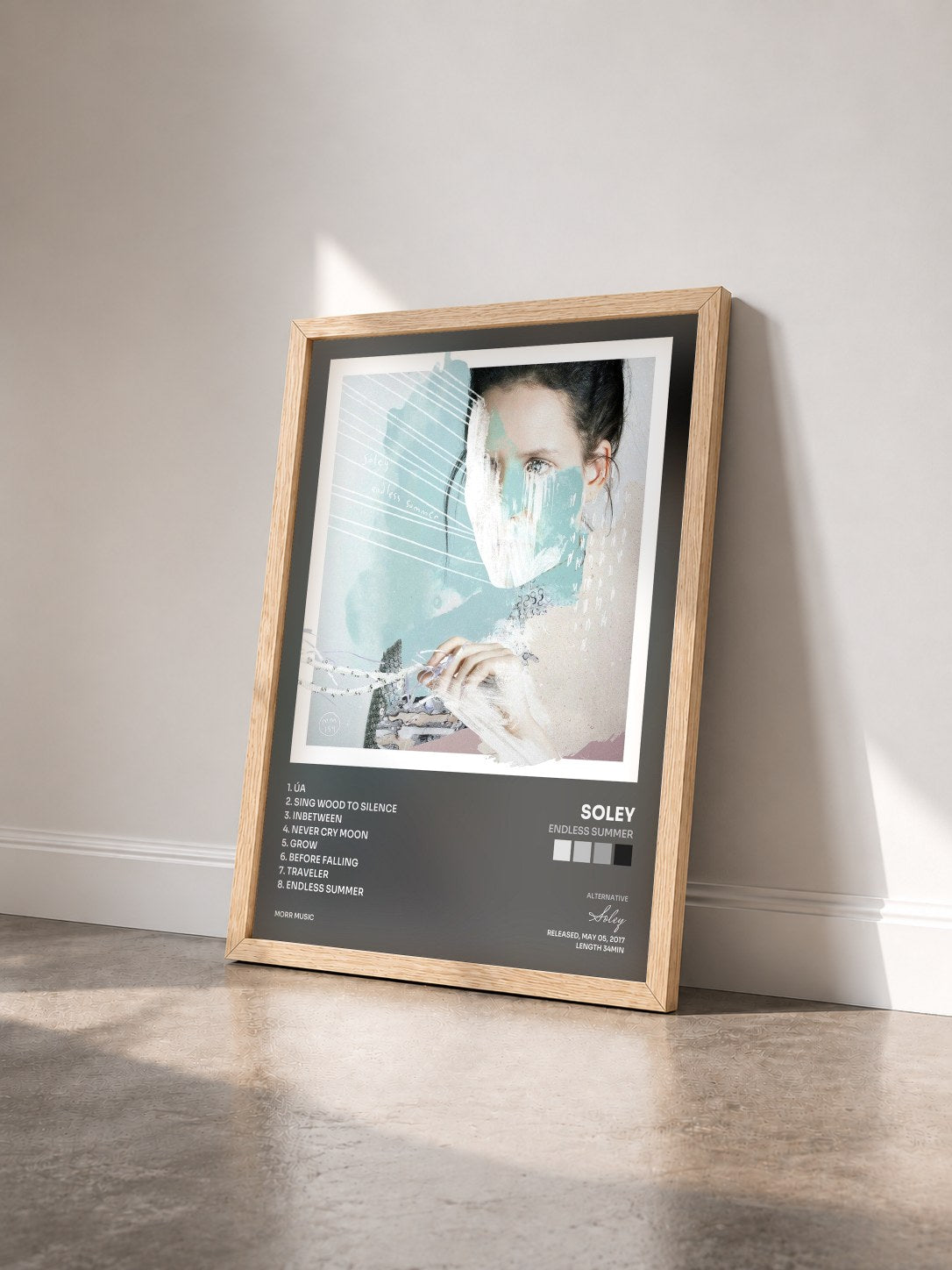 #bois Tableau de l'album Endless Summer de Soley vu de trois quarts, cadre en bois brut