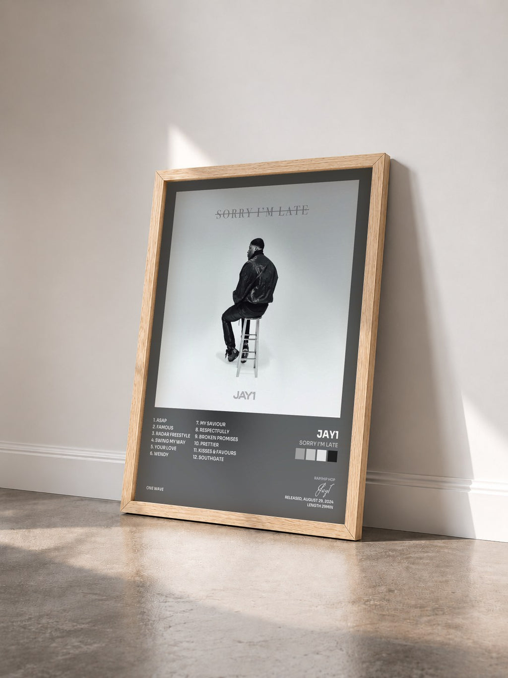 #bois Tableau de l'album Sorry I'm Late de Jay1 vu de trois quarts, cadre en bois brut