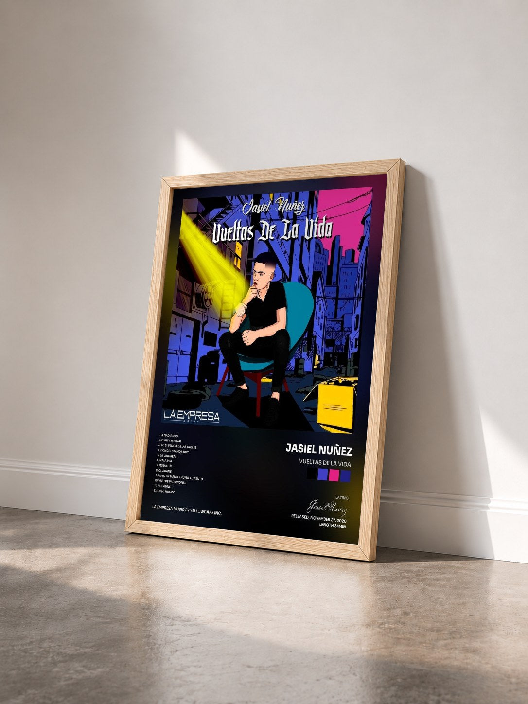 #bois Tableau de l'album Vueltas De La Vida de Jasiel Nuñez vu de trois quarts, cadre en bois brut