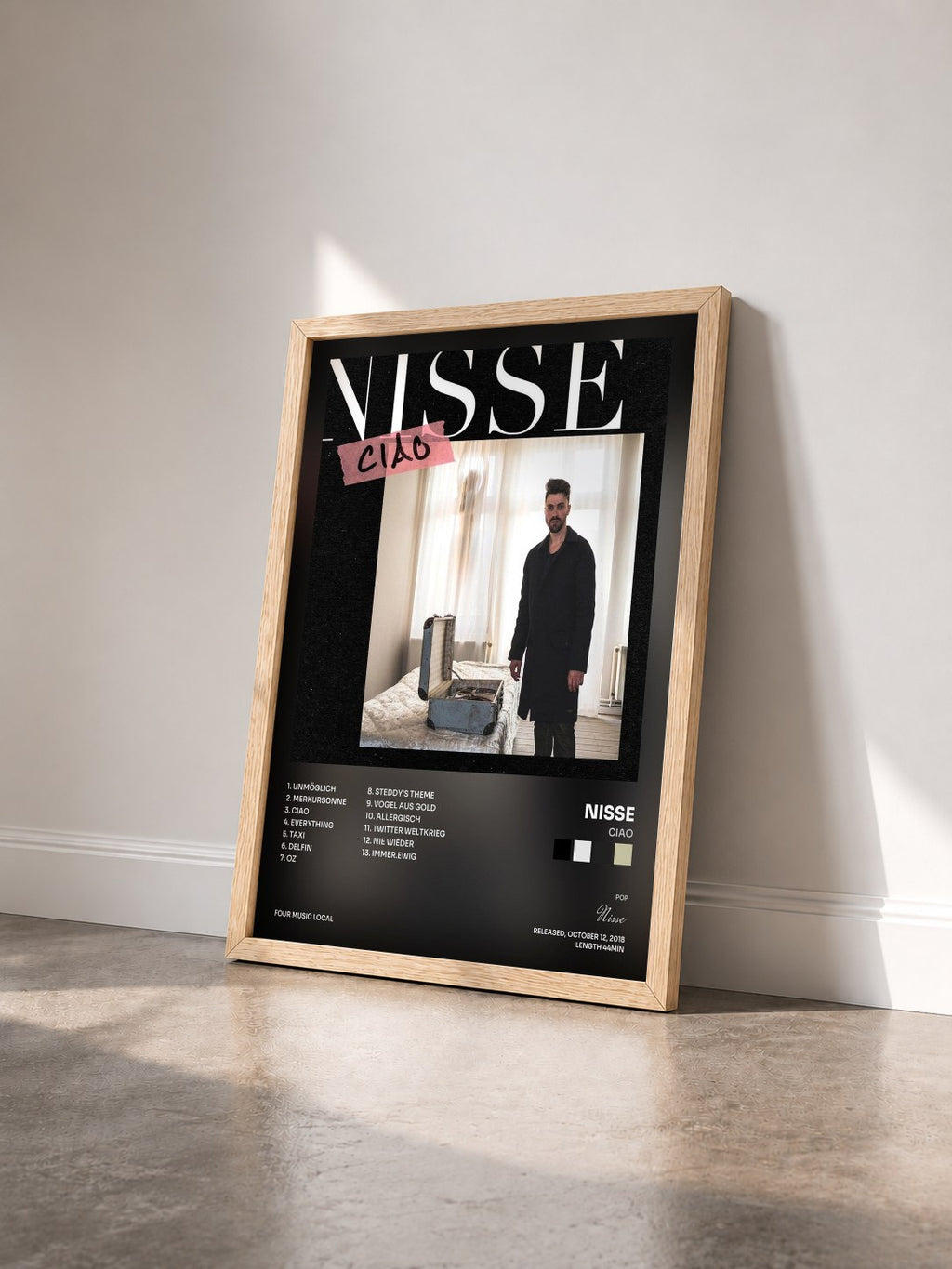 #bois Tableau de l'album Ciao de Nisse vu de trois quarts, cadre en bois brut