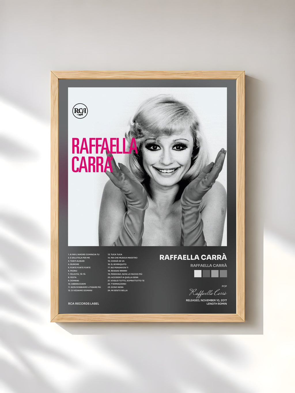 #bois Tableau de l'album Raffaella Carrà de Raffaella Carrà, cadre en bois brut, imprimé et encadré en France