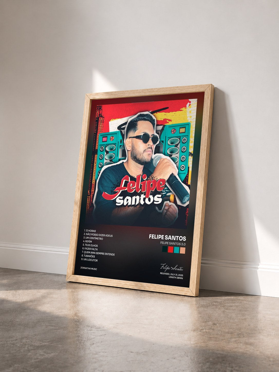 #bois Tableau de l'album Felipe Santos 3.0 de Felipe Santos vu de trois quarts, cadre en bois brut