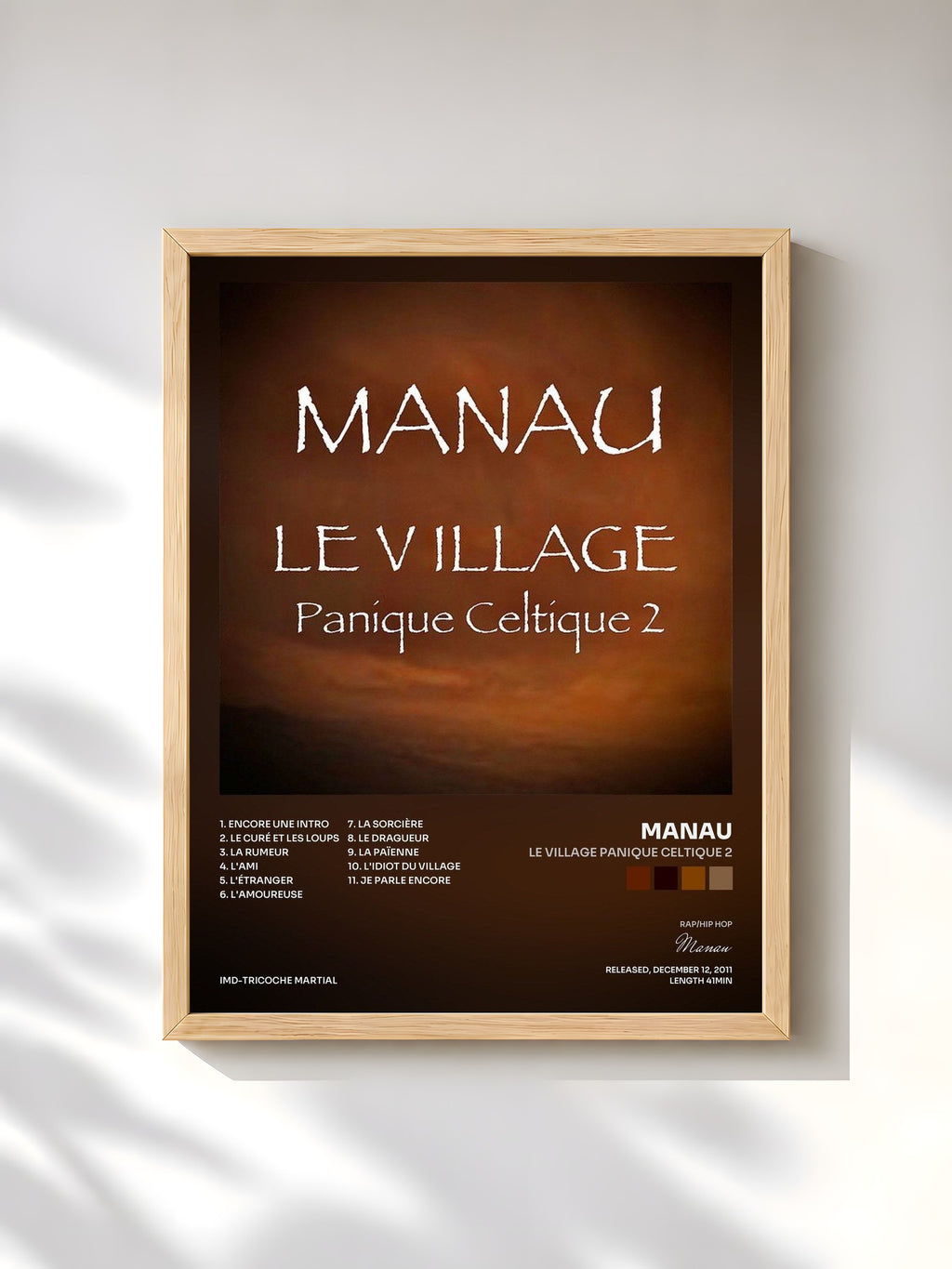 #bois Tableau de l'album Le village Panique celtique 2 de Manau, cadre en bois brut, imprimé et encadré en France
