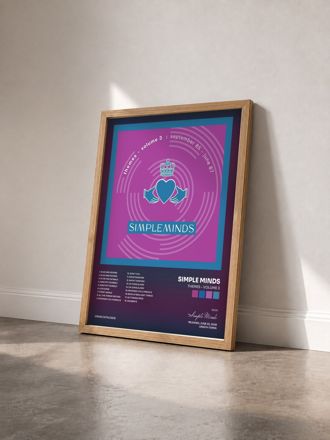 #bois Tableau de l'album Themes - Volume 3 de Simple Minds vu de trois quarts, cadre en bois brut
