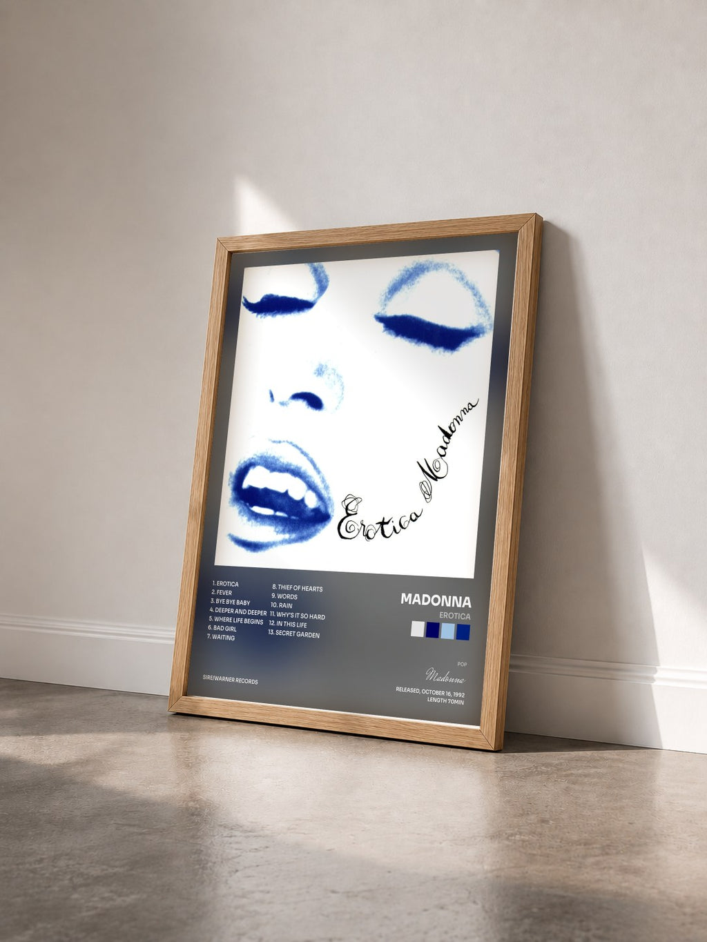#bois Tableau de l'album Erotica de Madonna vu de trois quarts, cadre en bois brut