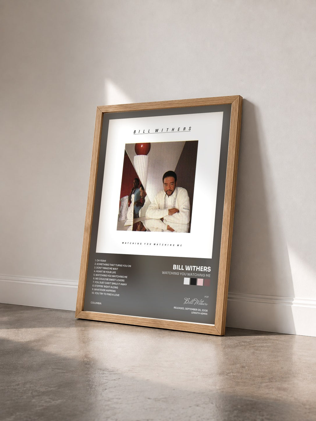 #bois Tableau de l'album Watching You Watching Me de Bill Withers vu de trois quarts, cadre en bois brut