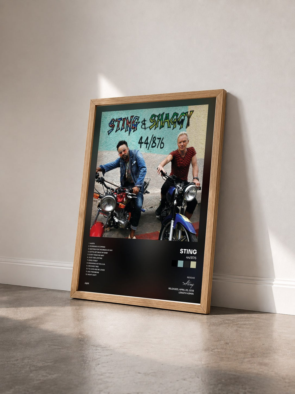 #bois Tableau de l'album 44/876 de Sting vu de trois quarts, cadre en bois brut