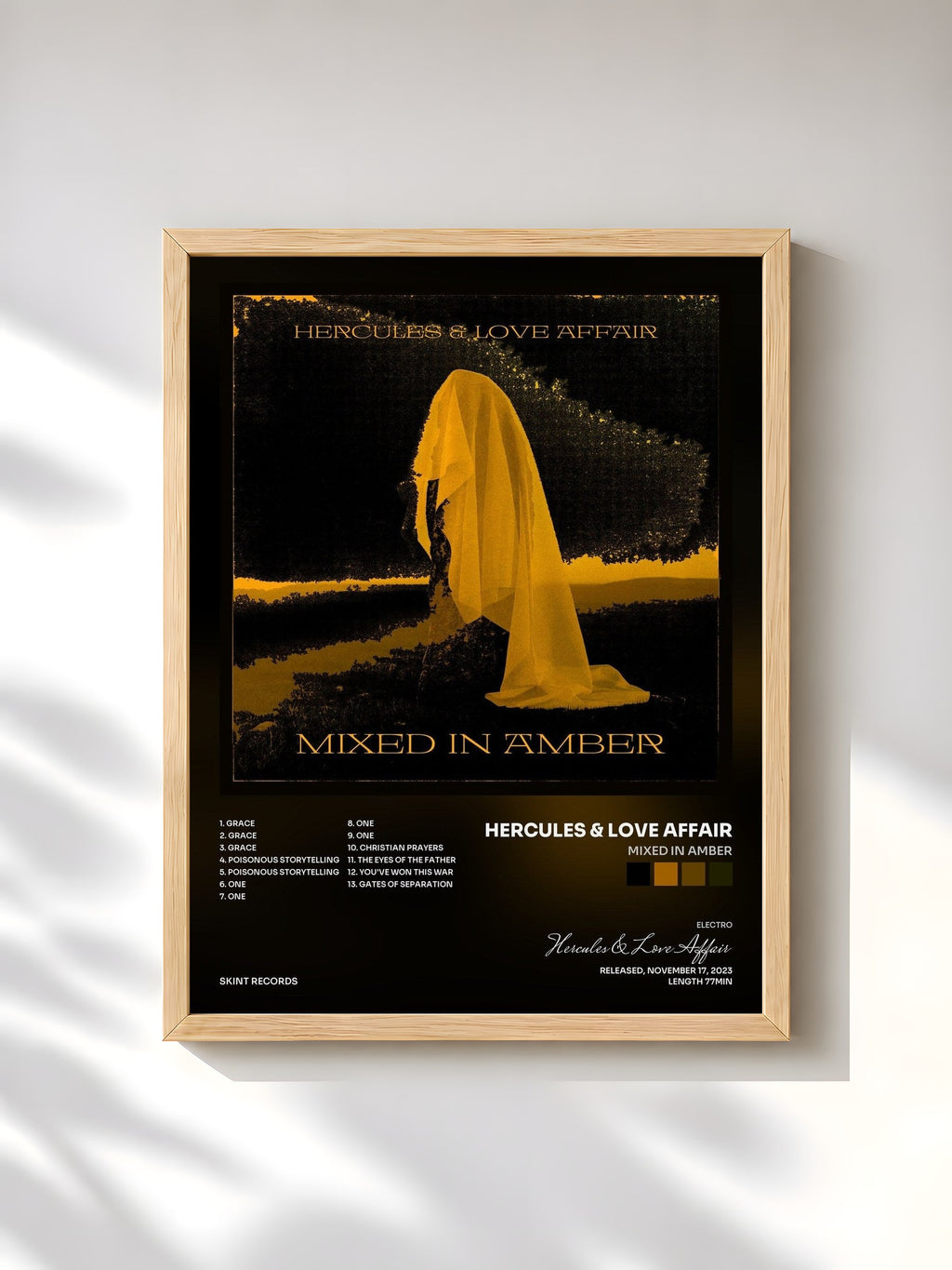 #bois Tableau de l'album Mixed In Amber de Hercules & Love Affair, cadre en bois brut, imprimé et encadré en France