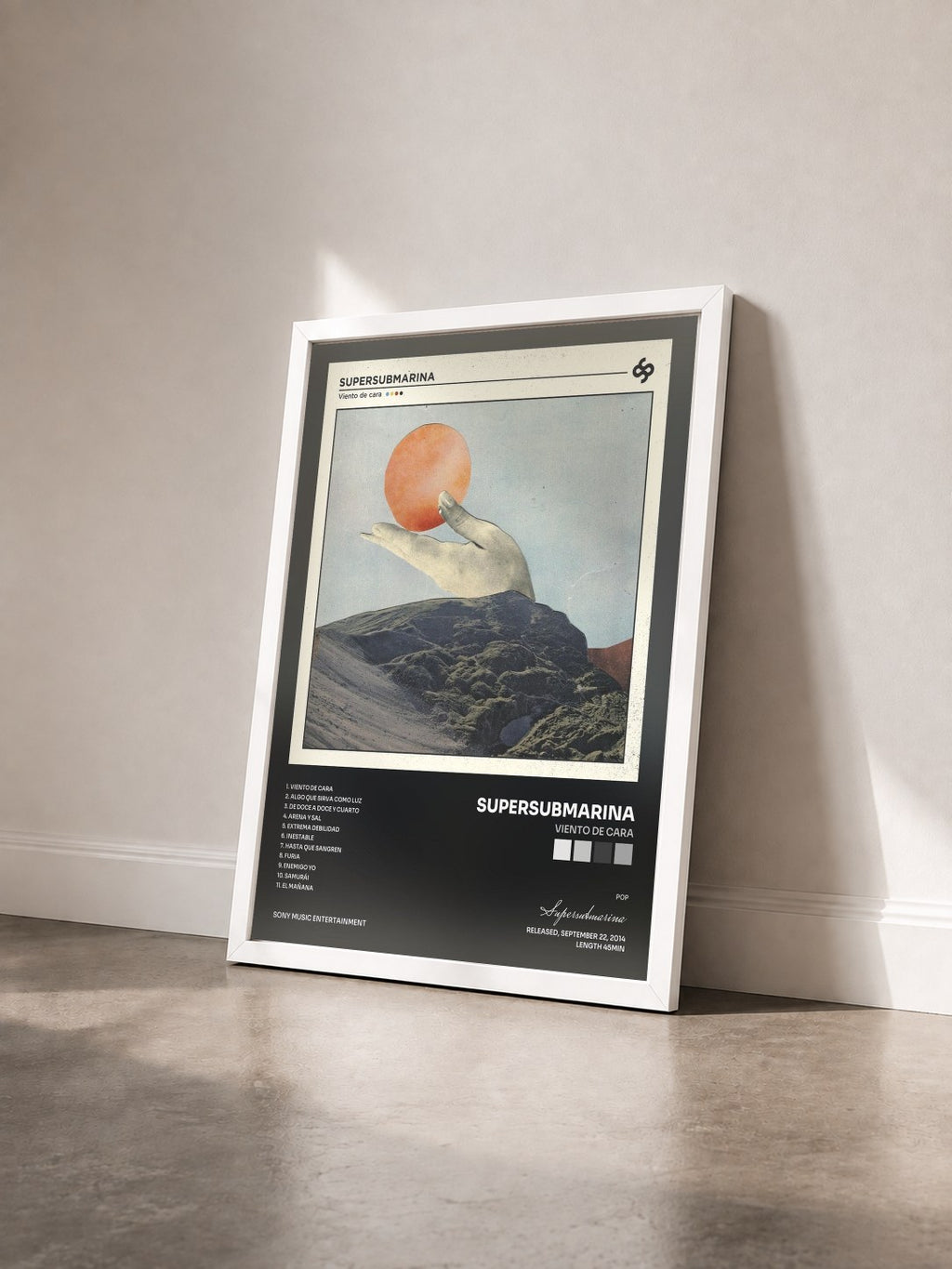 #blanc Tableau de l'album Viento de Cara de Supersubmarina vu de trois quarts, cadre blanc