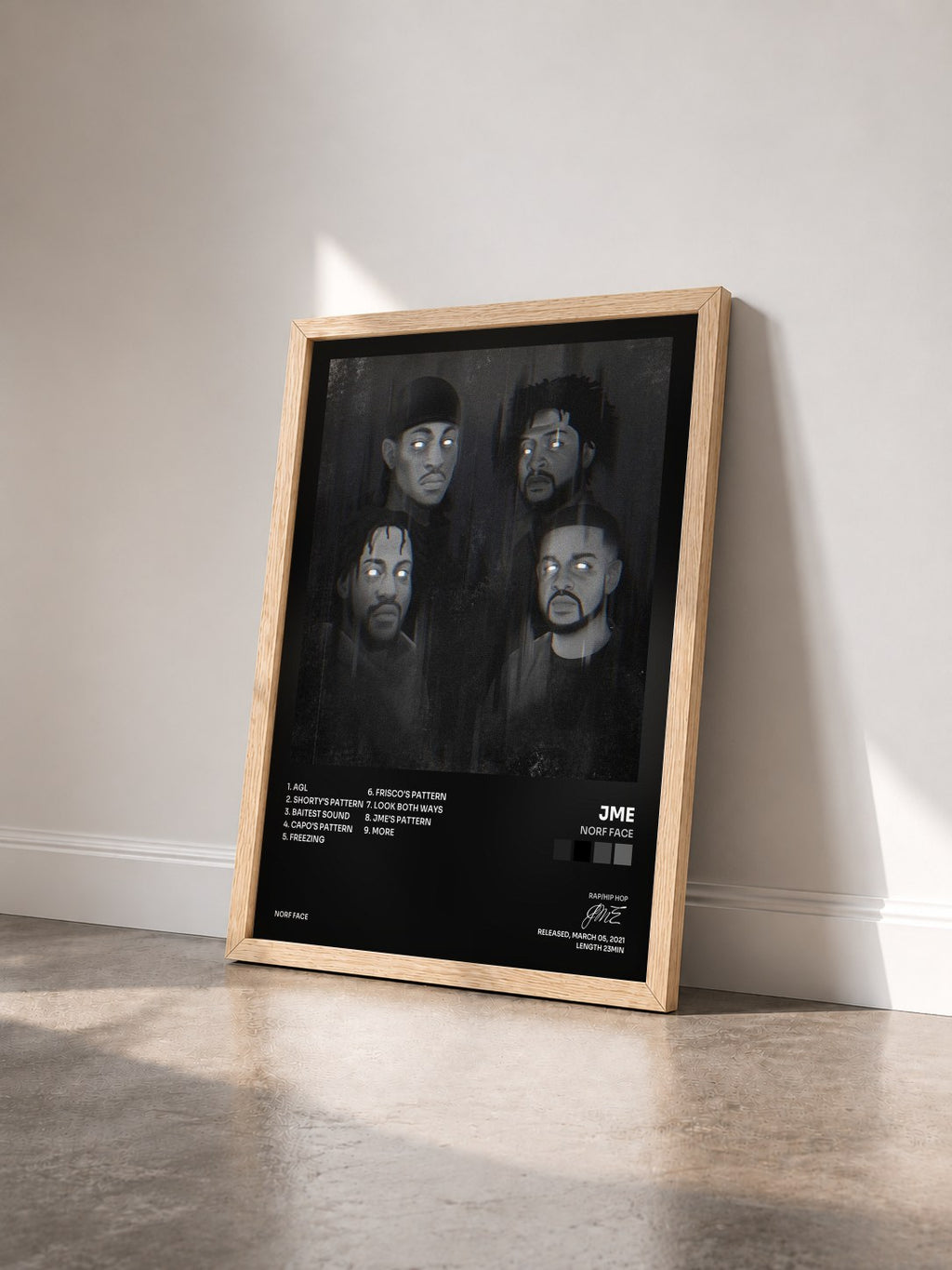#bois Tableau de l'album Norf Face de JME vu de trois quarts, cadre en bois brut