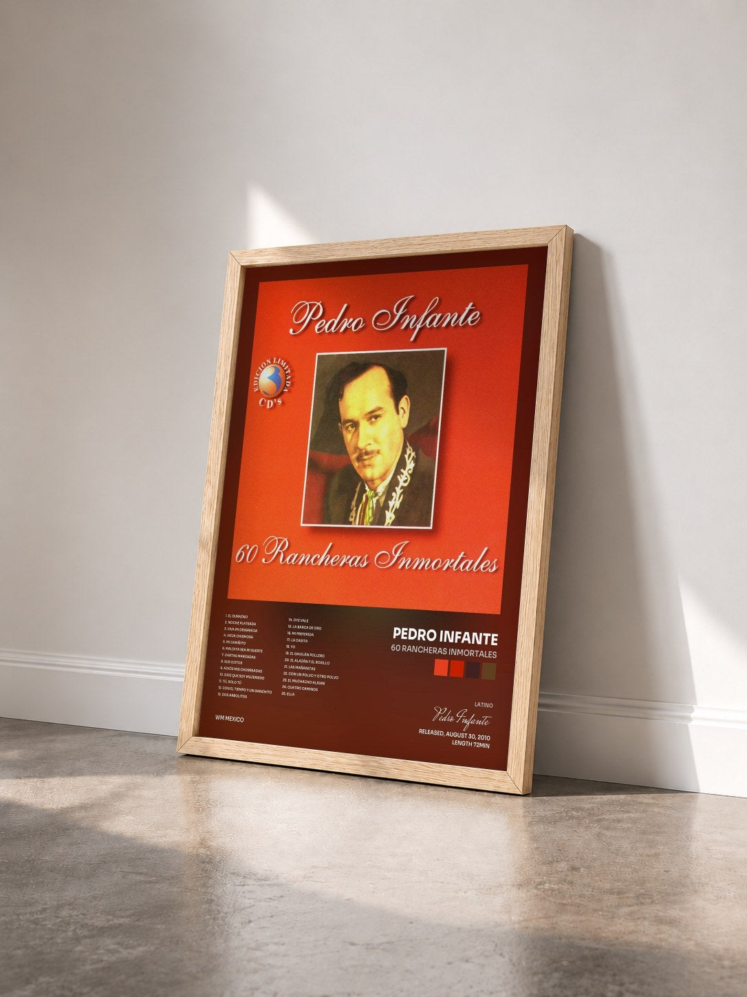 #bois Tableau de l'album 60 Rancheras Inmortales de Pedro Infante vu de trois quarts, cadre en bois brut