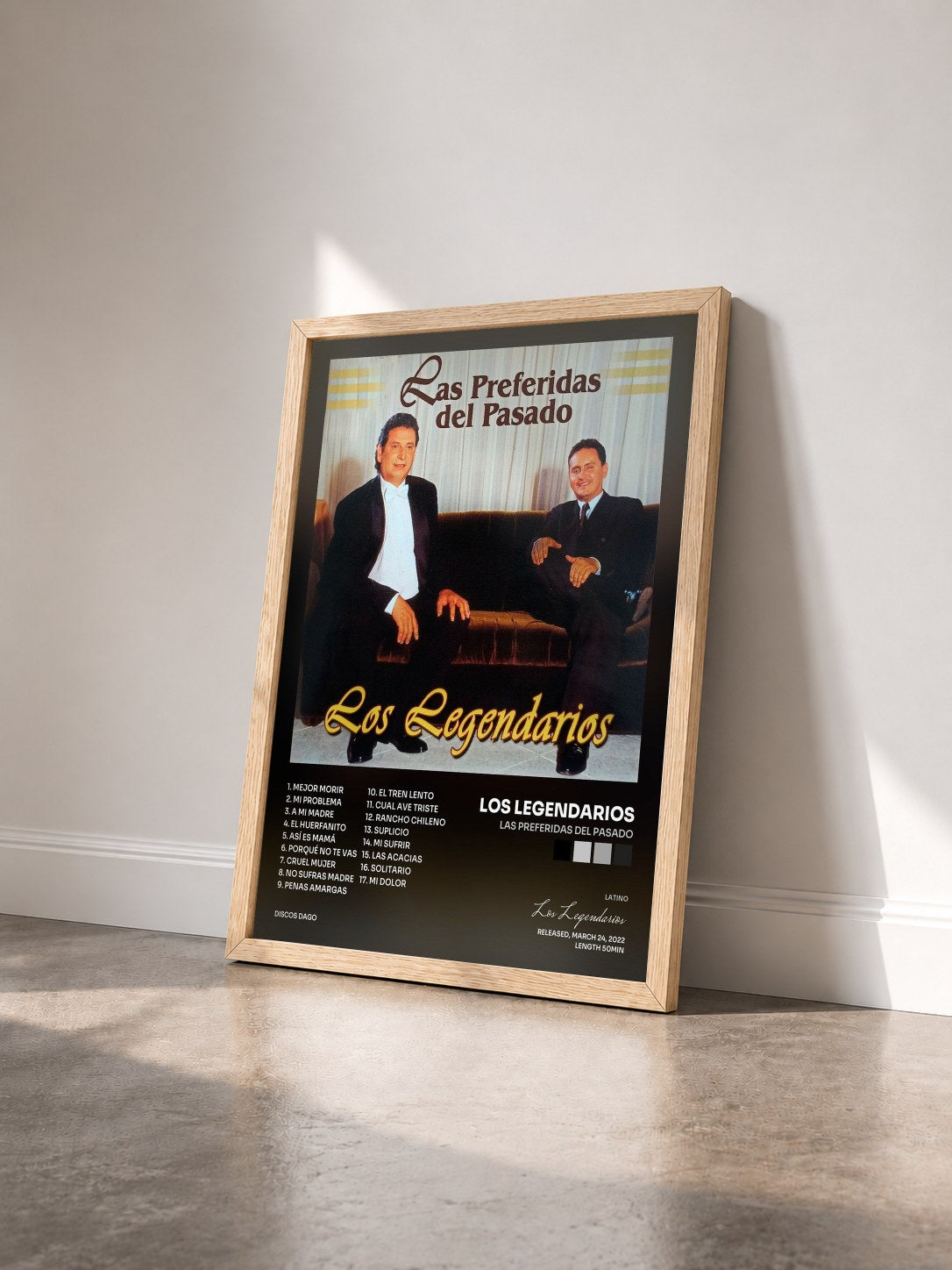 #bois Tableau de l'album Las Preferidas del Pasado de Los Legendarios vu de trois quarts, cadre en bois brut