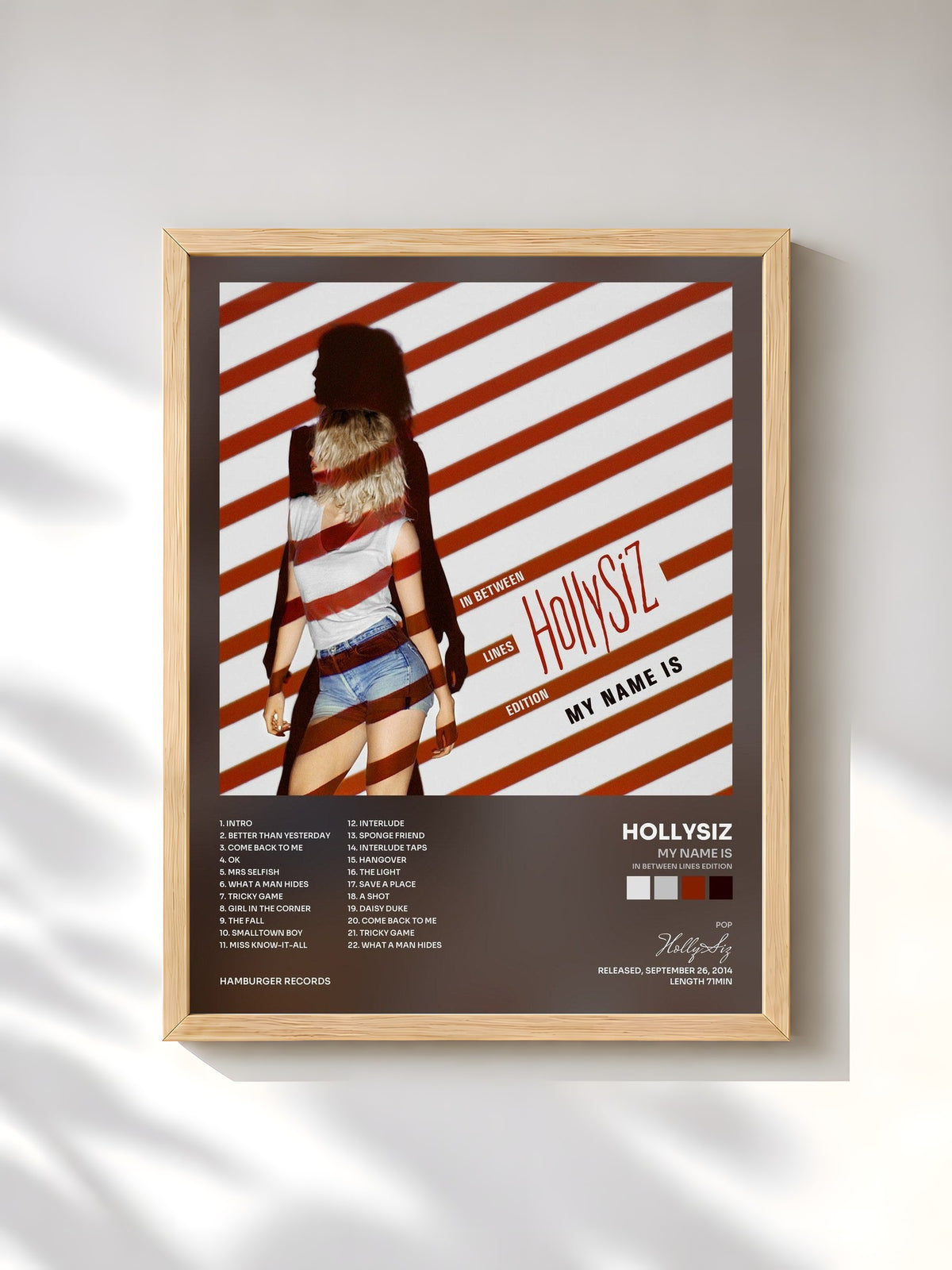 #bois Tableau de l'album My Name Is (In Between Lines Edition) de HollySiz, cadre en bois brut, imprimé et encadré en France