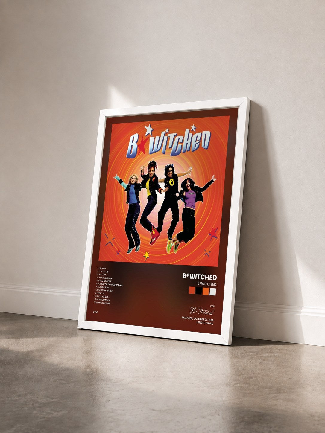 #blanc Tableau de l'album B*Witched de B*Witched vu de trois quarts, cadre blanc