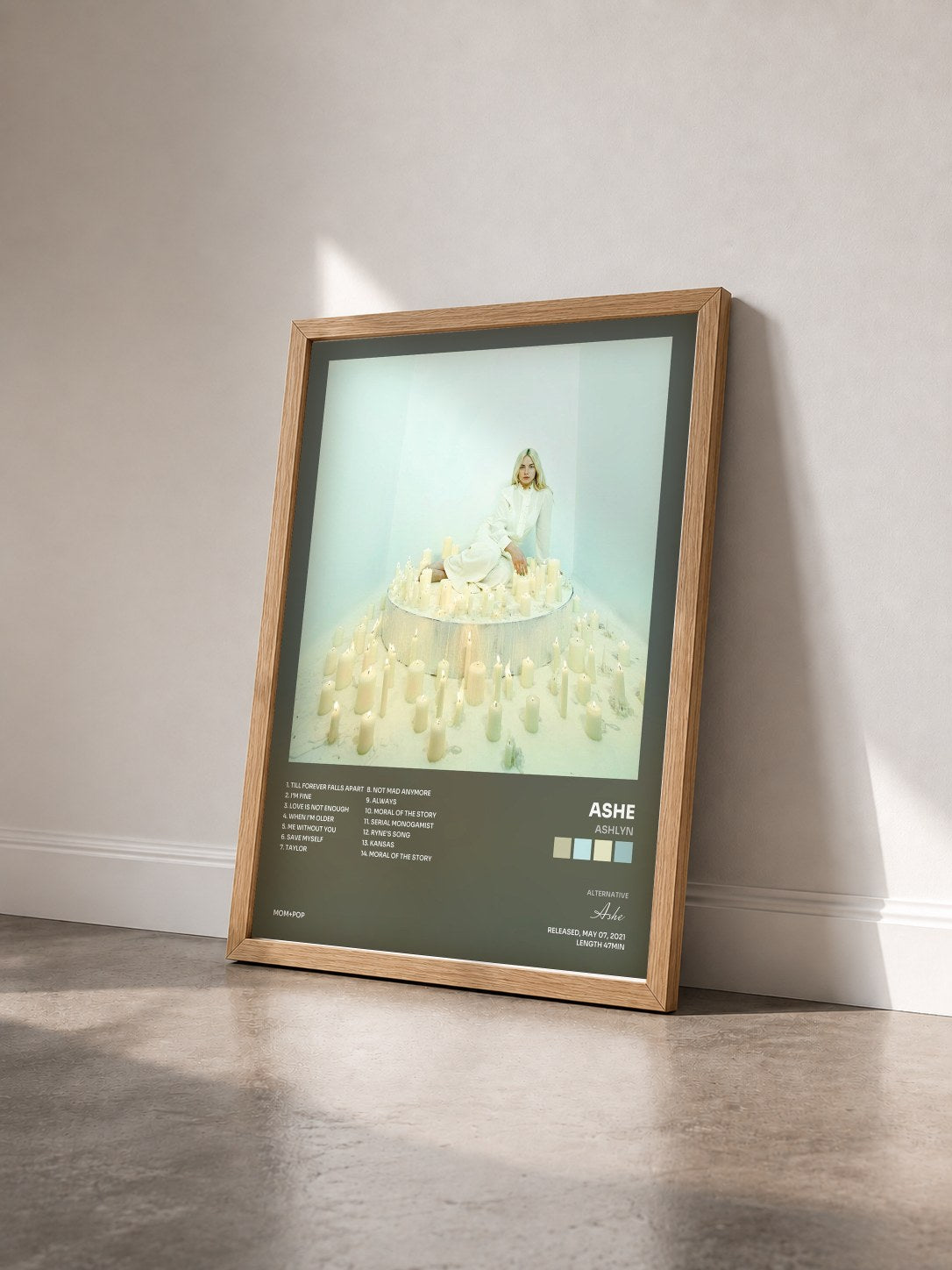 #bois Tableau de l'album Ashlyn de Ashe vu de trois quarts, cadre en bois brut