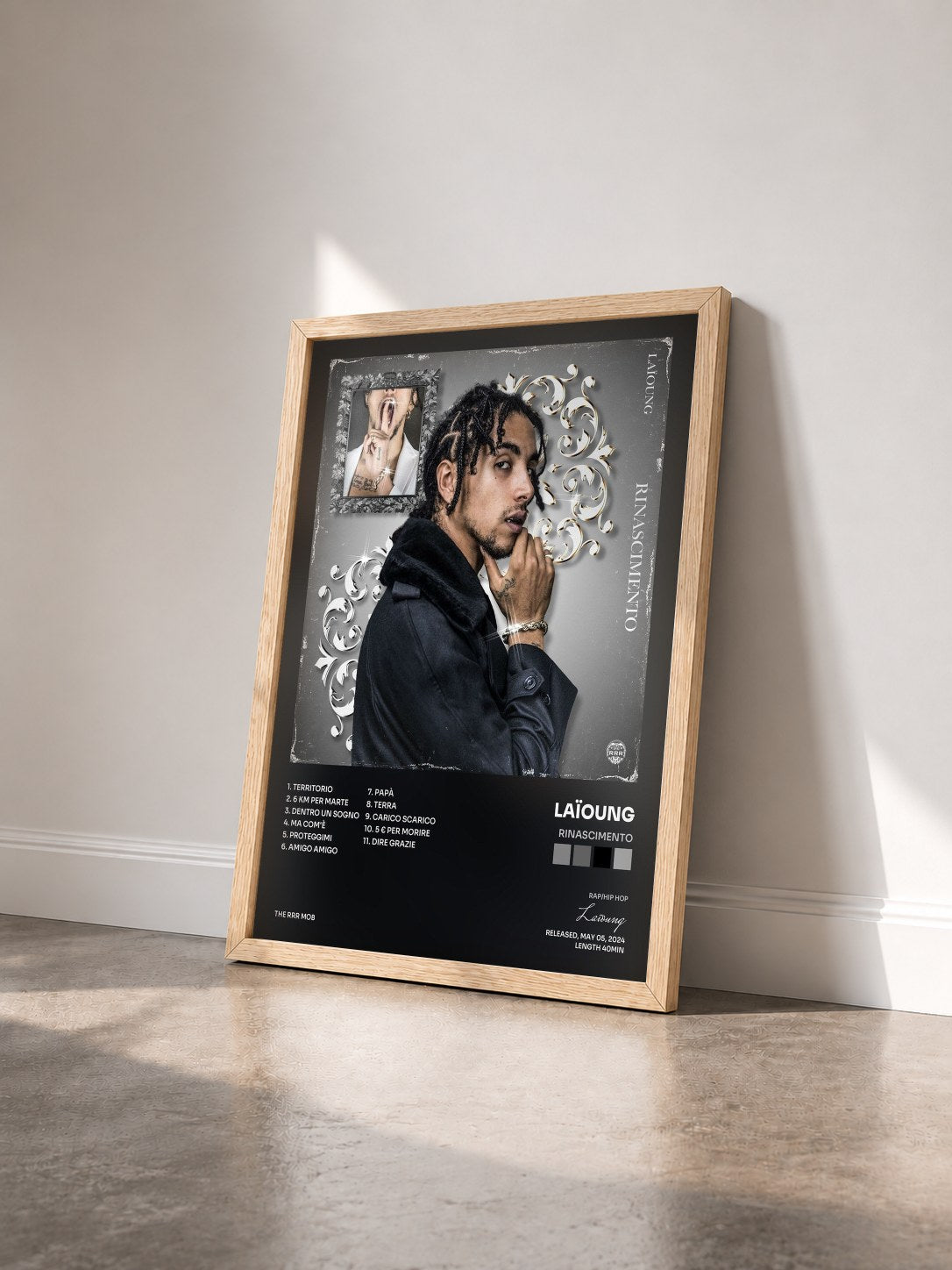 #bois Tableau de l'album Rinascimento de Laïoung vu de trois quarts, cadre en bois brut
