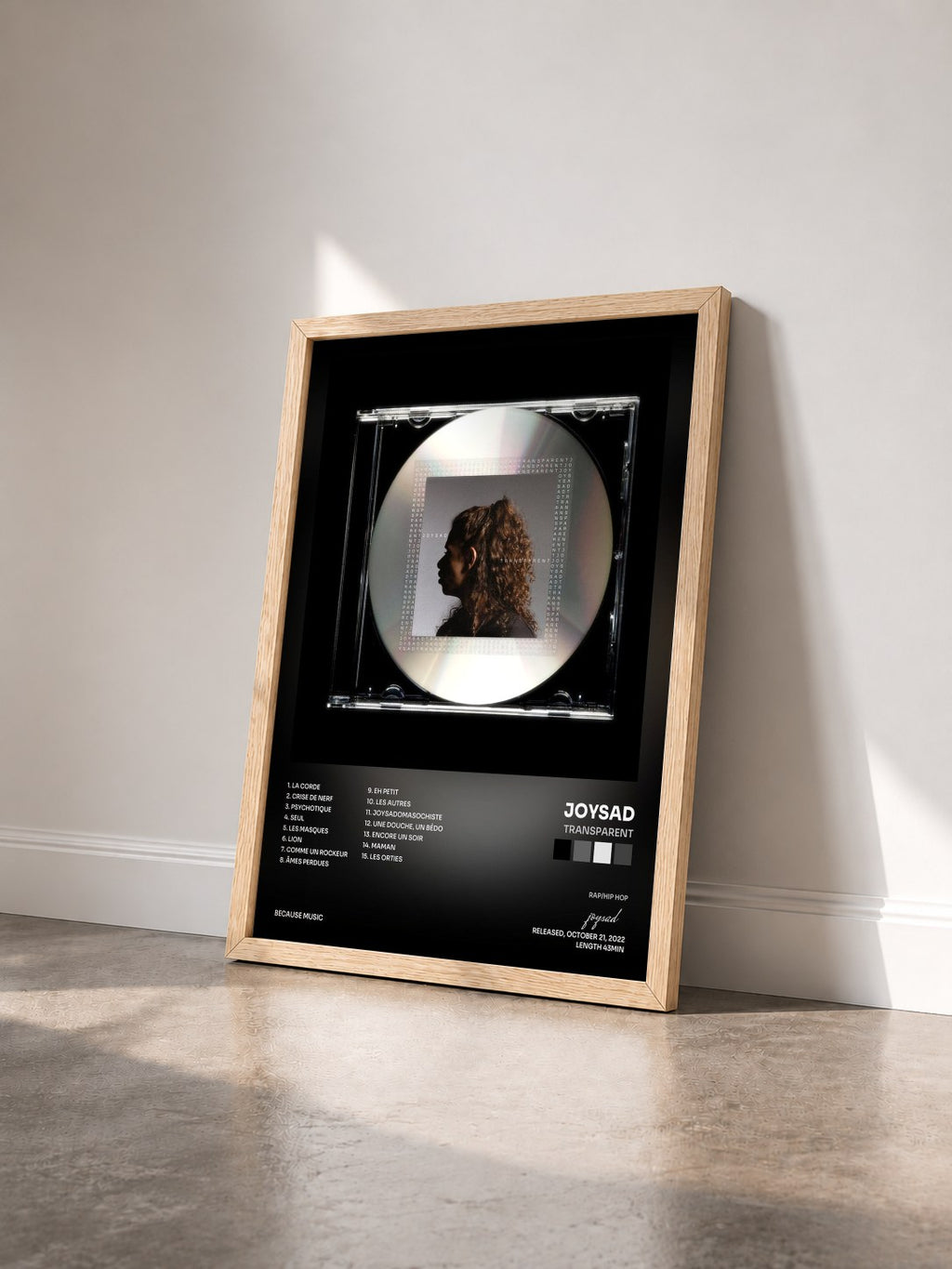 #bois Tableau de l'album Transparent de joysad vu de trois quarts, cadre en bois brut