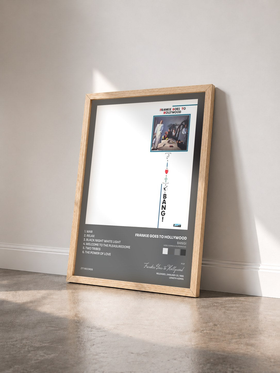 #bois Tableau de l'album Bang! (Here Comes A Supernova) de Frankie Goes to Hollywood vu de trois quarts, cadre en bois brut