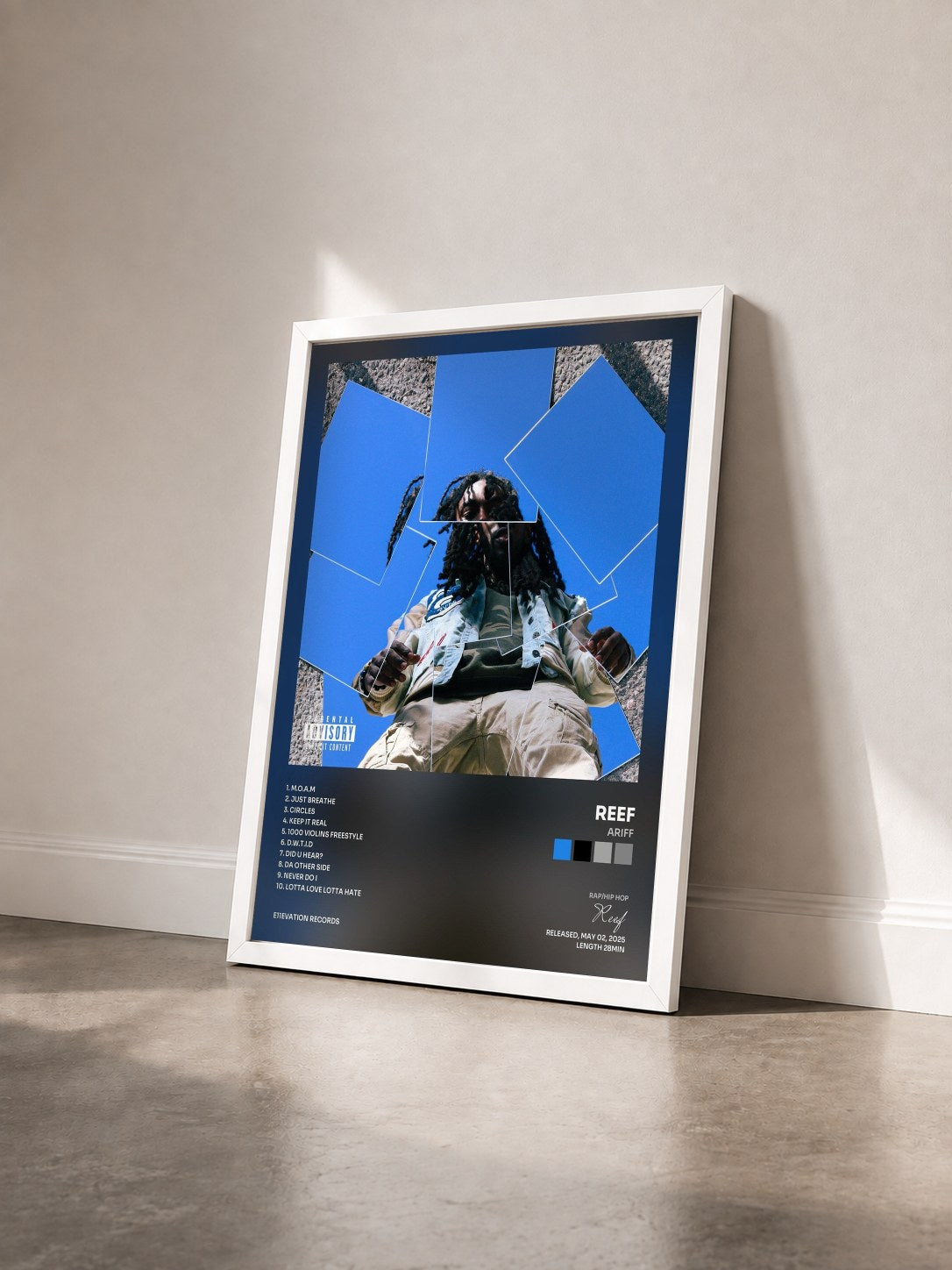 #blanc Tableau de l'album ARIFF de Reef vu de trois quarts, cadre blanc