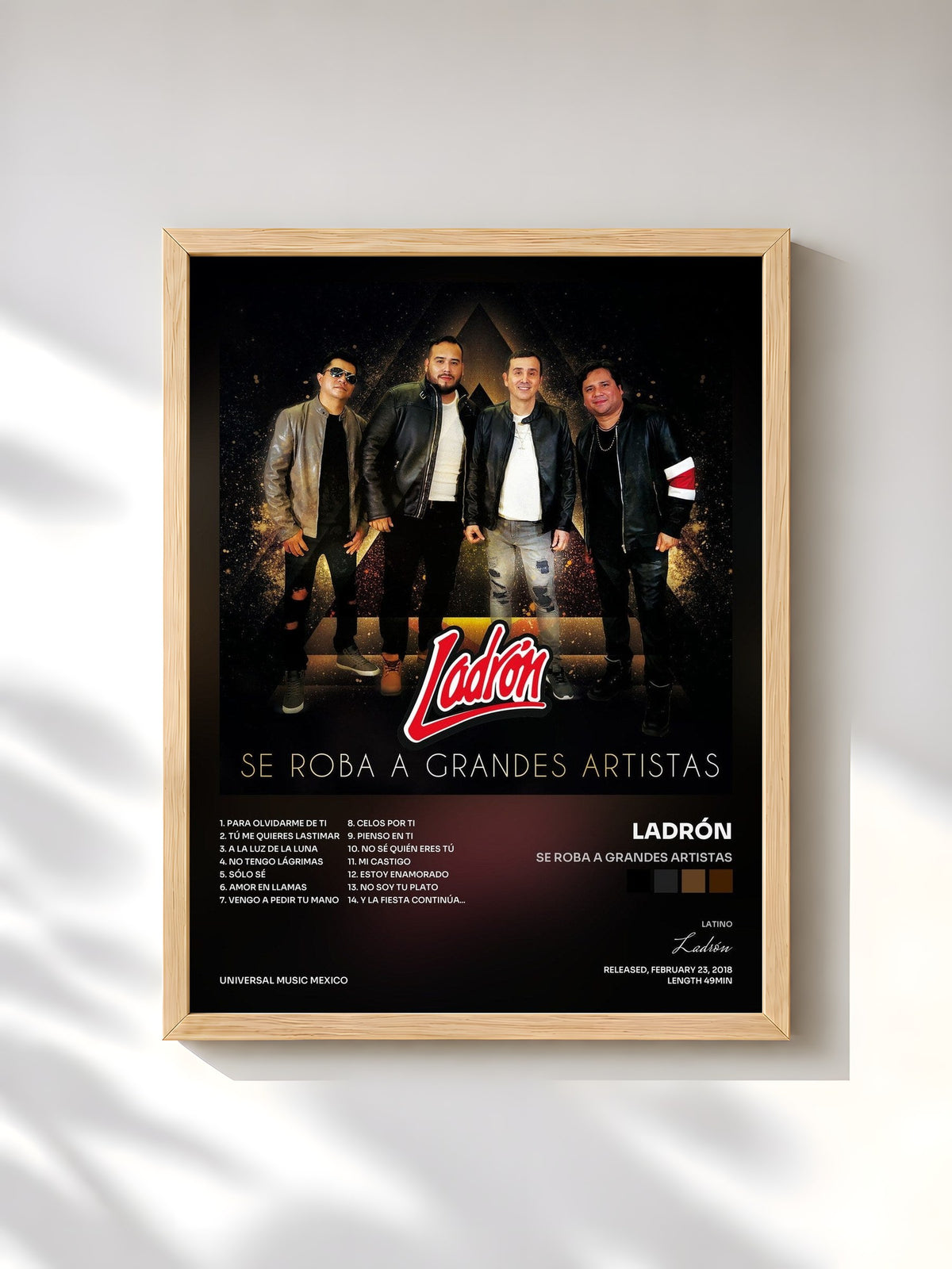 #bois Tableau de l'album Se Roba A Grandes Artistas de Ladrón, cadre en bois brut, imprimé et encadré en France