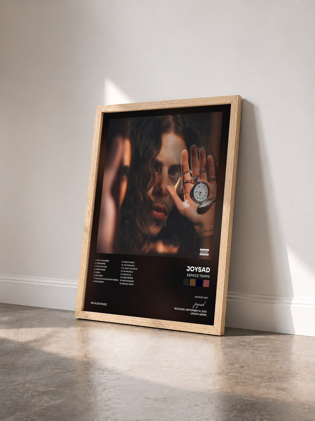 #bois Tableau de l'album Espace temps de joysad vu de trois quarts, cadre en bois brut