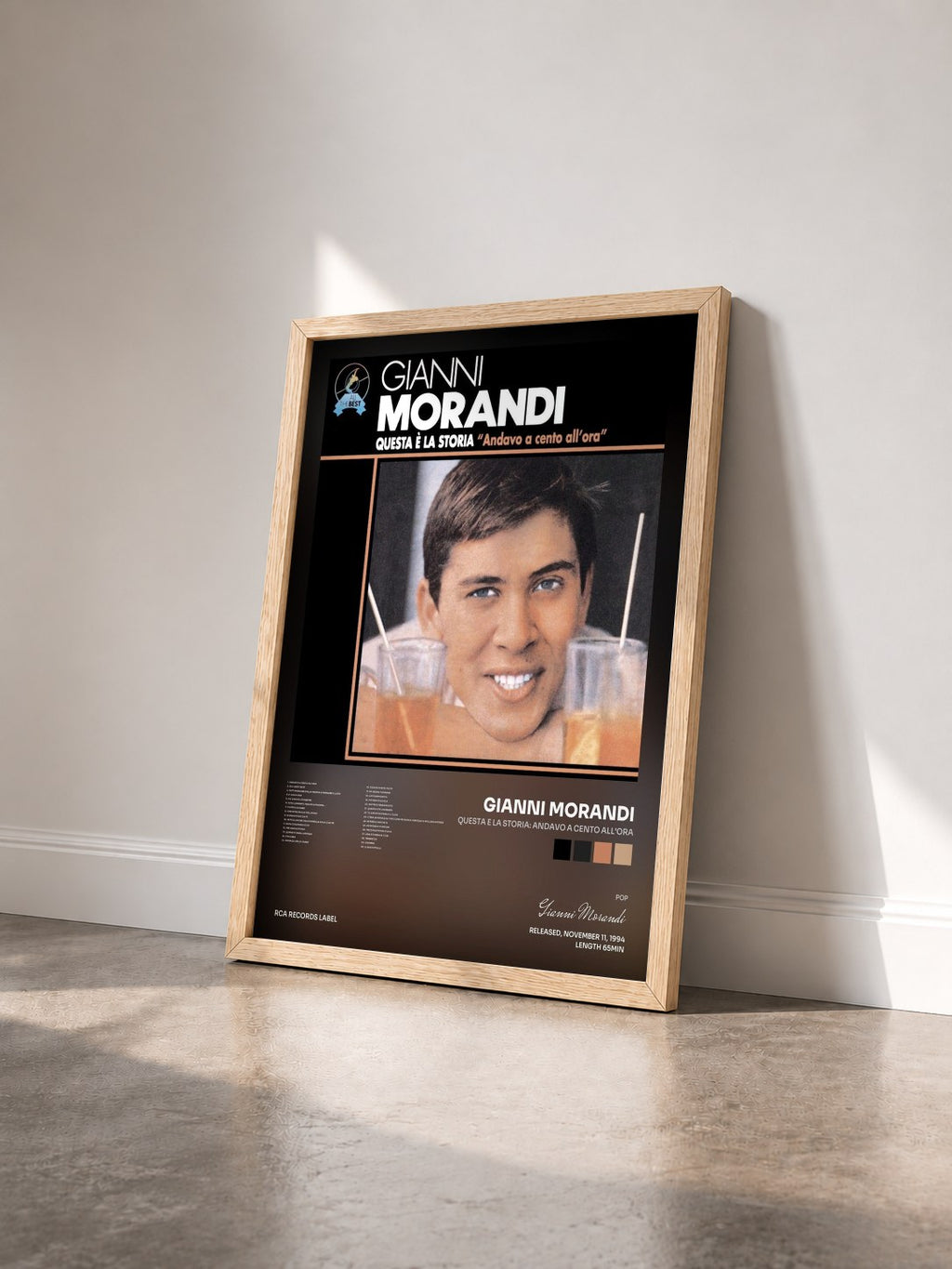 #bois Tableau de l'album Questa E La Storia: Andavo A Cento All'ora de Gianni Morandi vu de trois quarts, cadre en bois brut