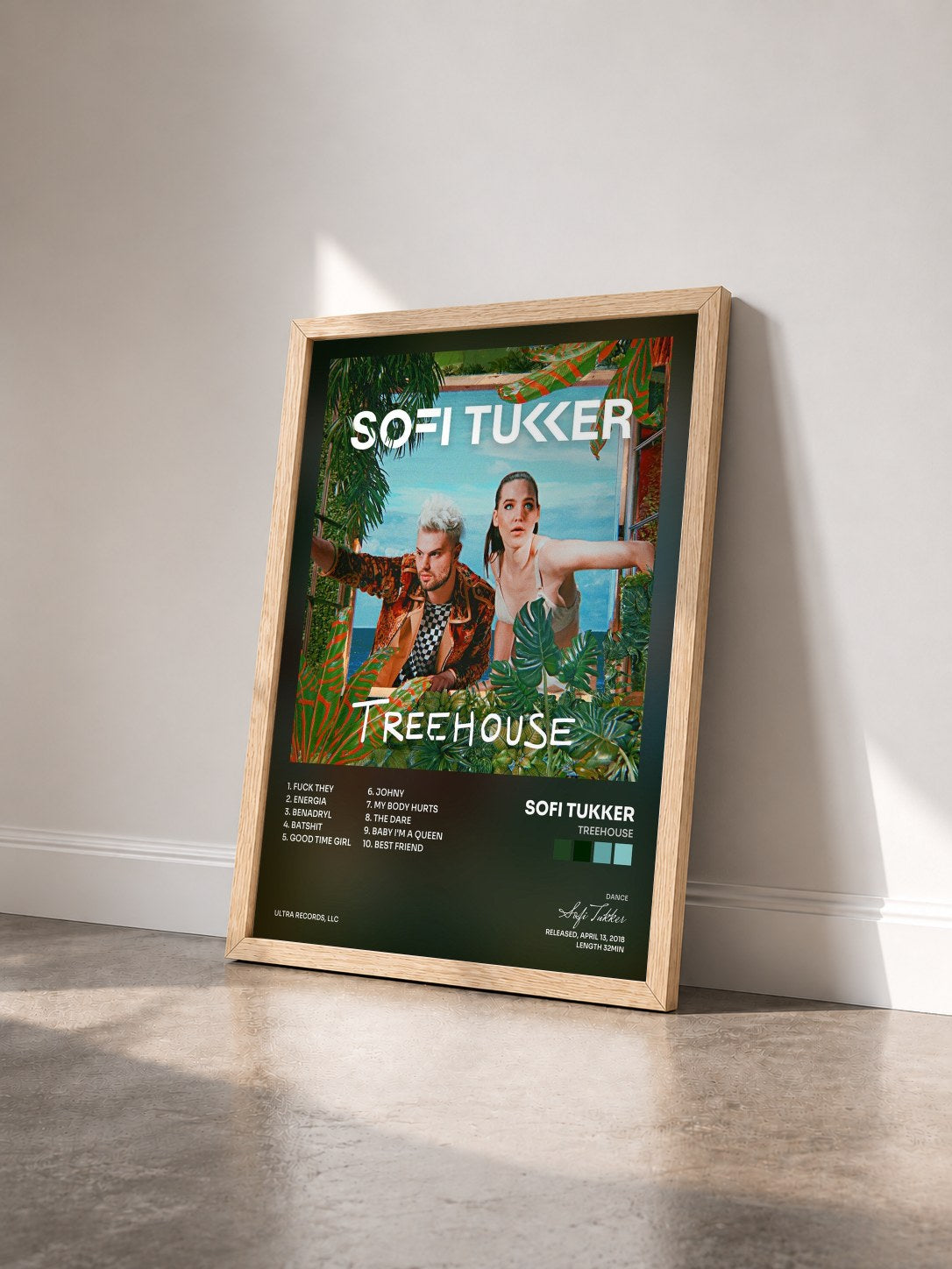 #bois Tableau de l'album Treehouse de Sofi Tukker vu de trois quarts, cadre en bois brut