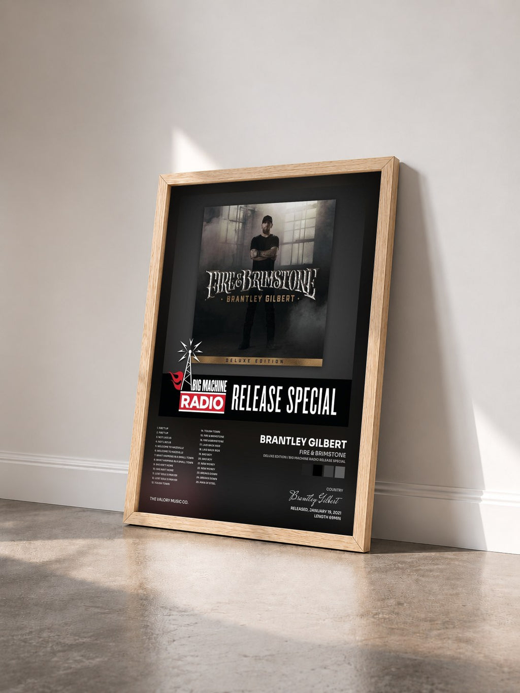 #bois Tableau de l'album Fire & Brimstone (Deluxe Edition / Big Machine Radio Release Special) de Brantley Gilbert vu de trois quarts, cadre en bois brut