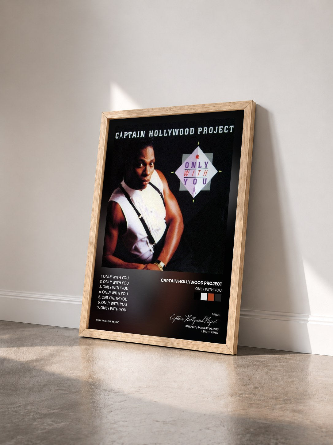 #bois Tableau de l'album Only With You de Captain Hollywood Project vu de trois quarts, cadre en bois brut