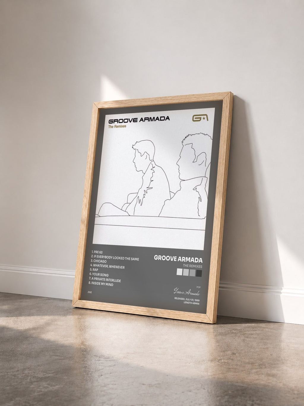 #bois Tableau de l'album The Remixes de Groove Armada vu de trois quarts, cadre en bois brut