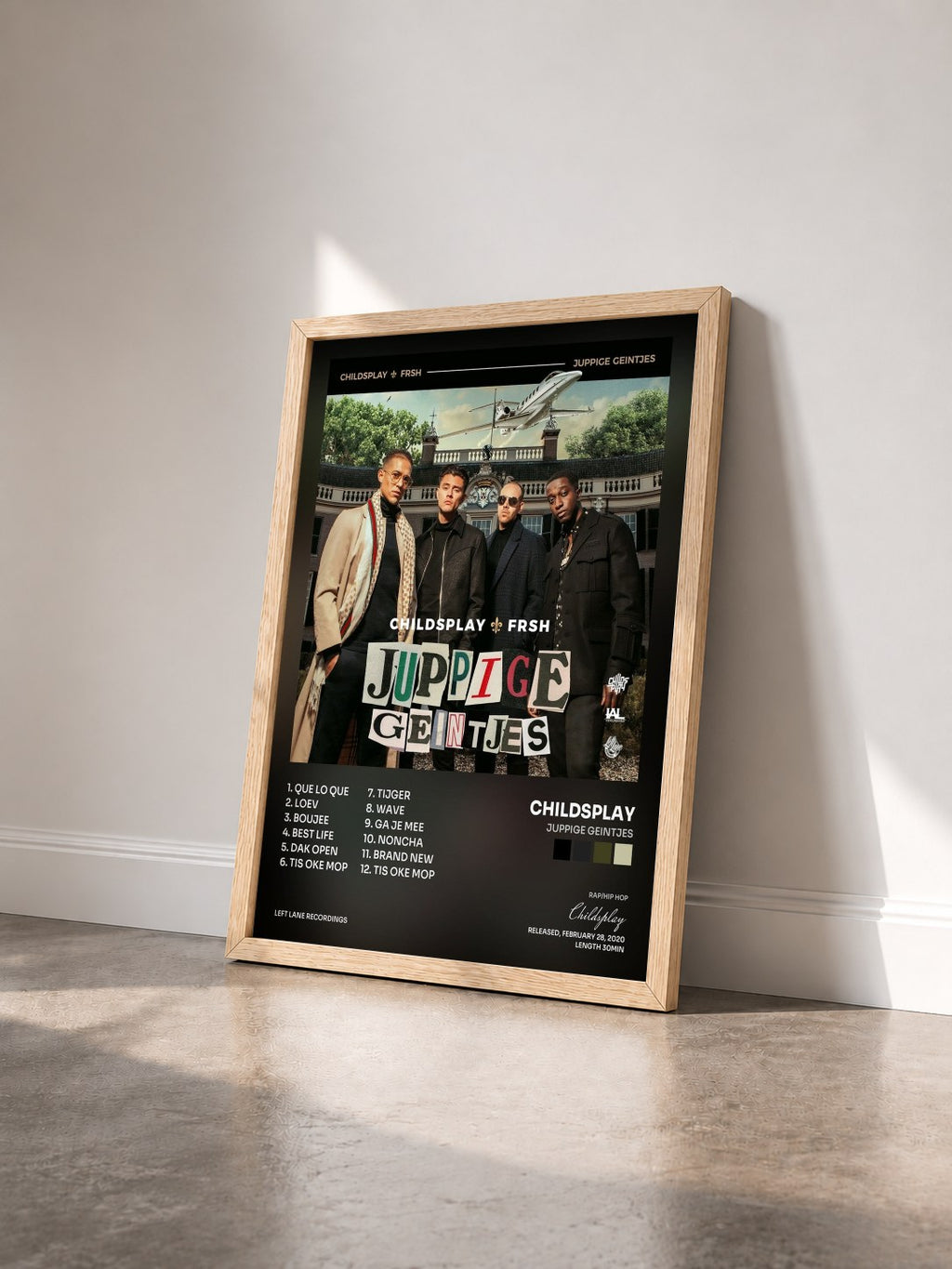 #bois Tableau de l'album Juppige Geintjes de Childsplay vu de trois quarts, cadre en bois brut