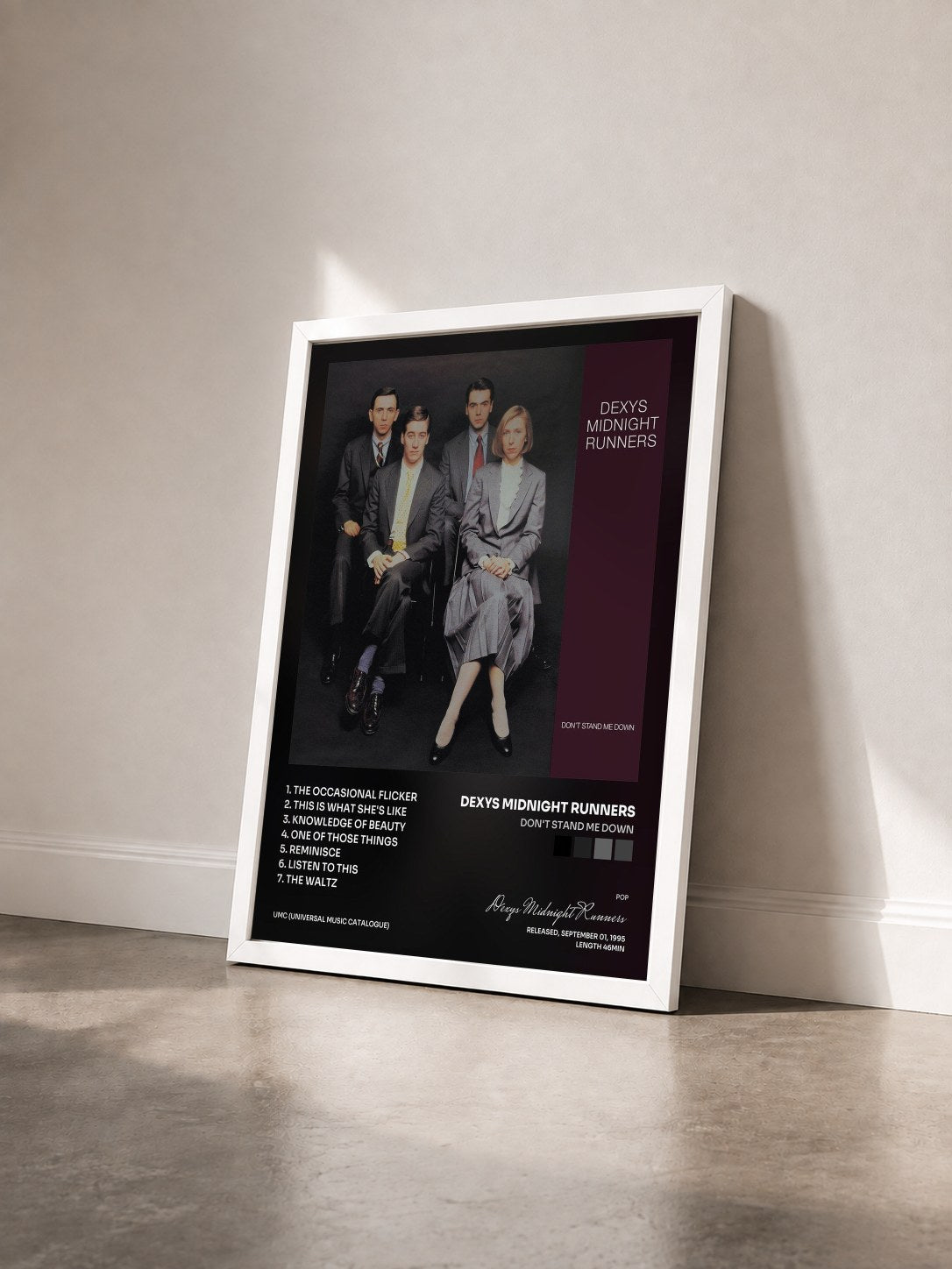 #blanc Tableau de l'album Don't Stand Me Down de Dexys Midnight Runners vu de trois quarts, cadre blanc