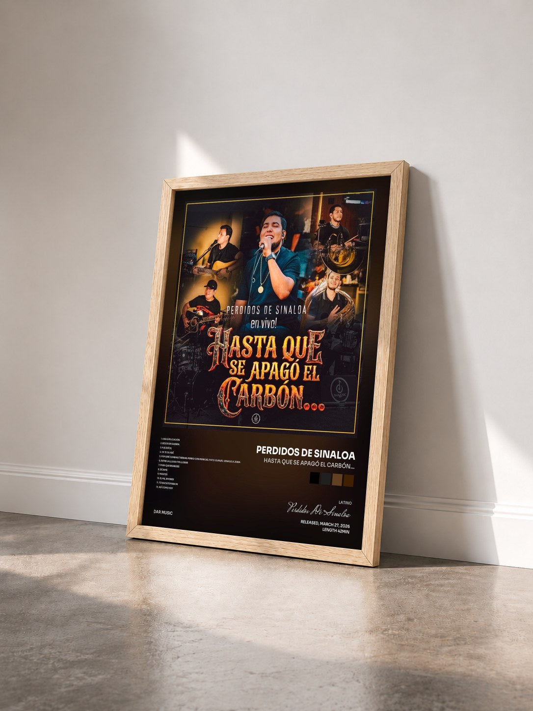 #bois Tableau de l'album Hasta Que Se Apagó El Carbón... de Perdidos De Sinaloa vu de trois quarts, cadre en bois brut