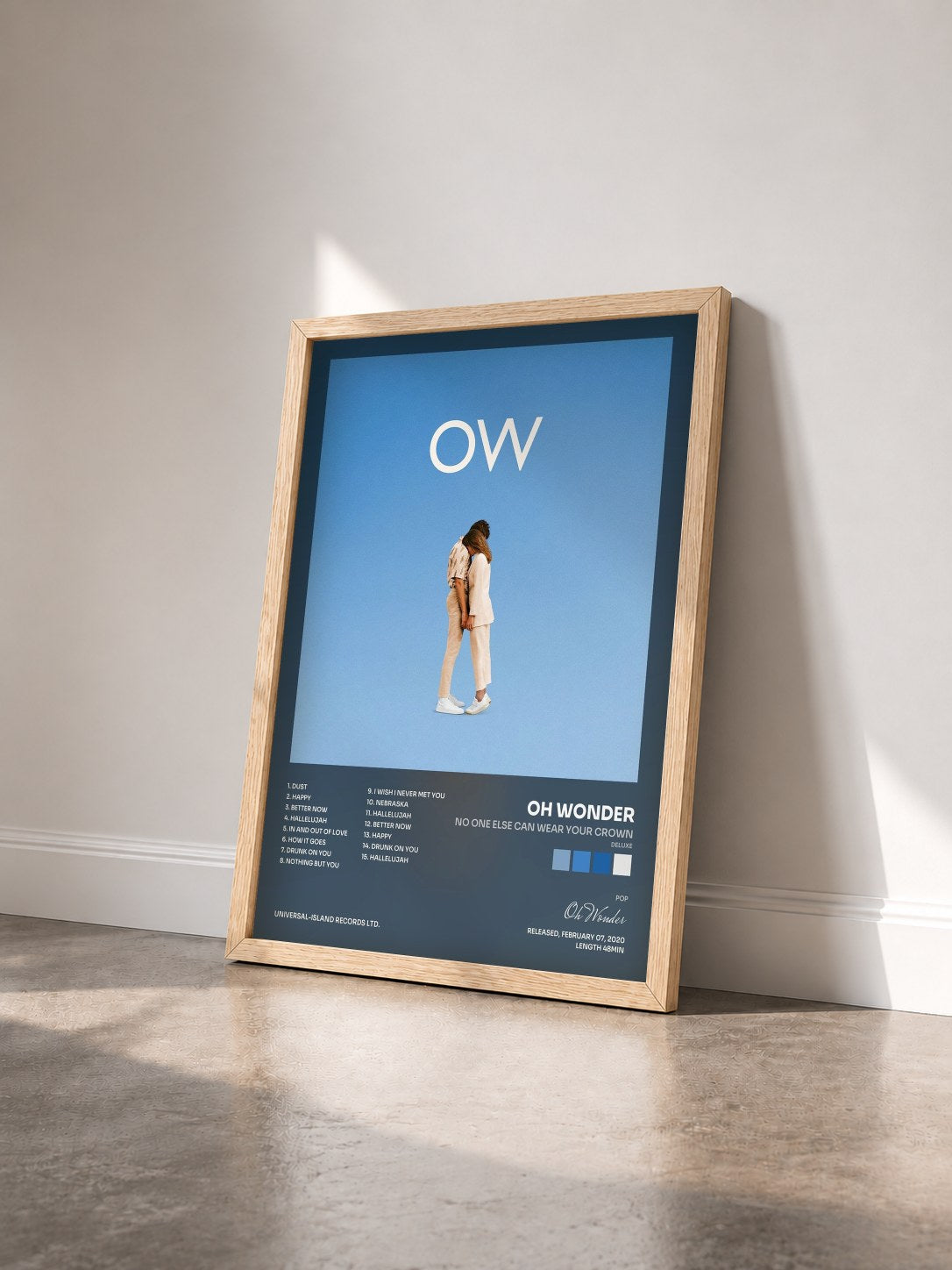 #bois Tableau de l'album No One Else Can Wear Your Crown (Deluxe) de Oh Wonder vu de trois quarts, cadre en bois brut
