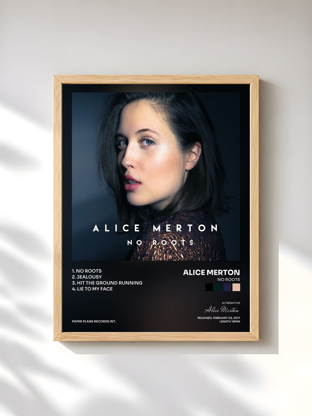 #bois Tableau de l'album No Roots de Alice Merton, cadre en bois brut, imprimé et encadré en France