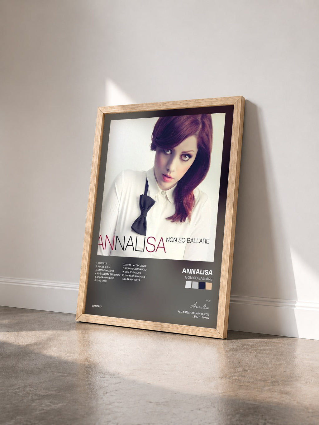 #bois Tableau de l'album Non so ballare de Annalisa vu de trois quarts, cadre en bois brut