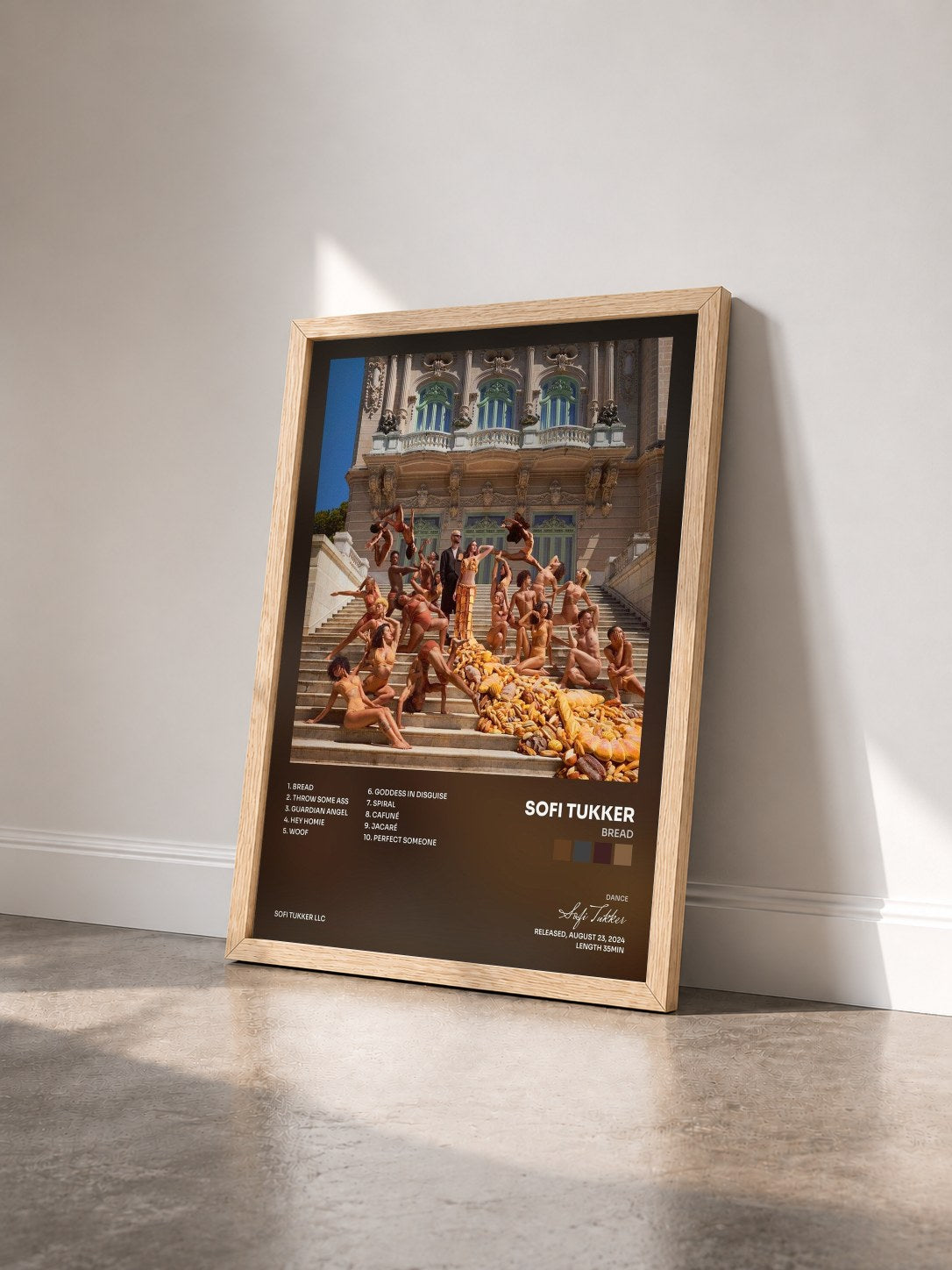 #bois Tableau de l'album BREAD de Sofi Tukker vu de trois quarts, cadre en bois brut
