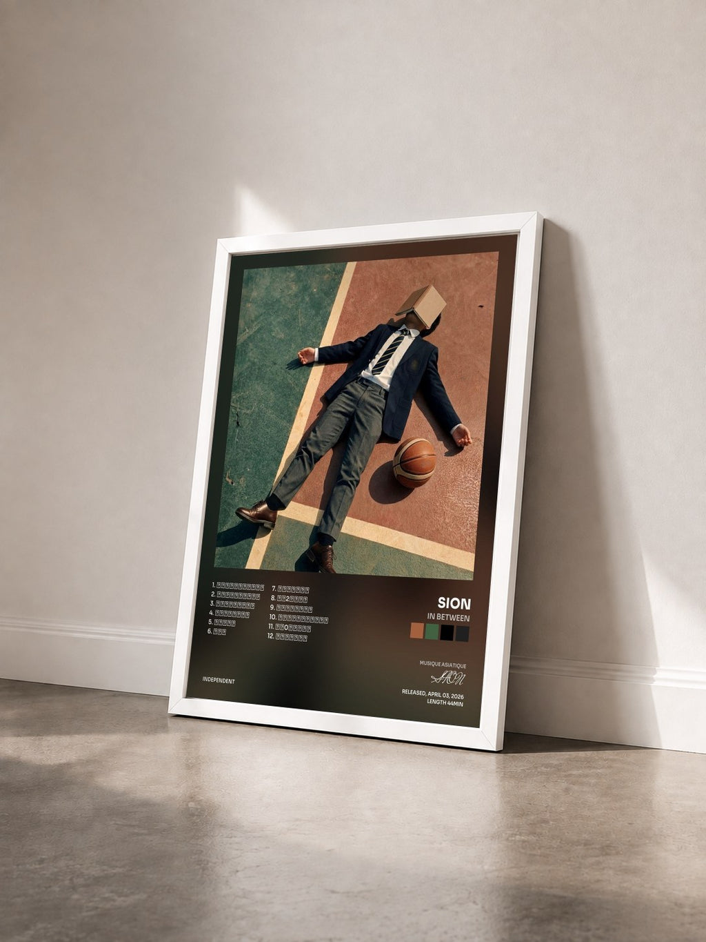 #blanc Tableau de l'album In Between de SION vu de trois quarts, cadre blanc