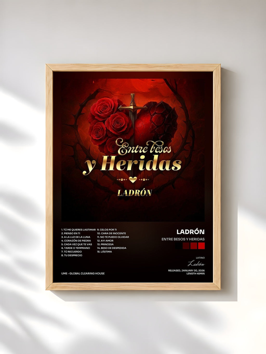 #bois Tableau de l'album Entre Besos Y Heridas de Ladrón, cadre en bois brut, imprimé et encadré en France