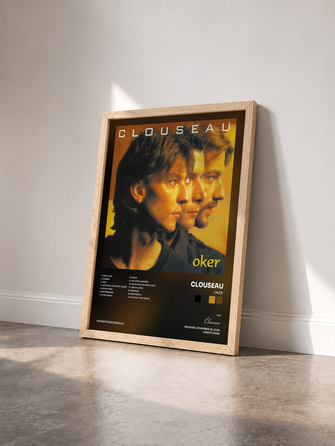 #bois Tableau de l'album Oker de Clouseau vu de trois quarts, cadre en bois brut