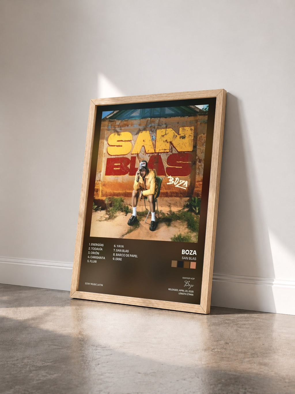 #bois Tableau de l'album SAN BLAS de Boza vu de trois quarts, cadre en bois brut