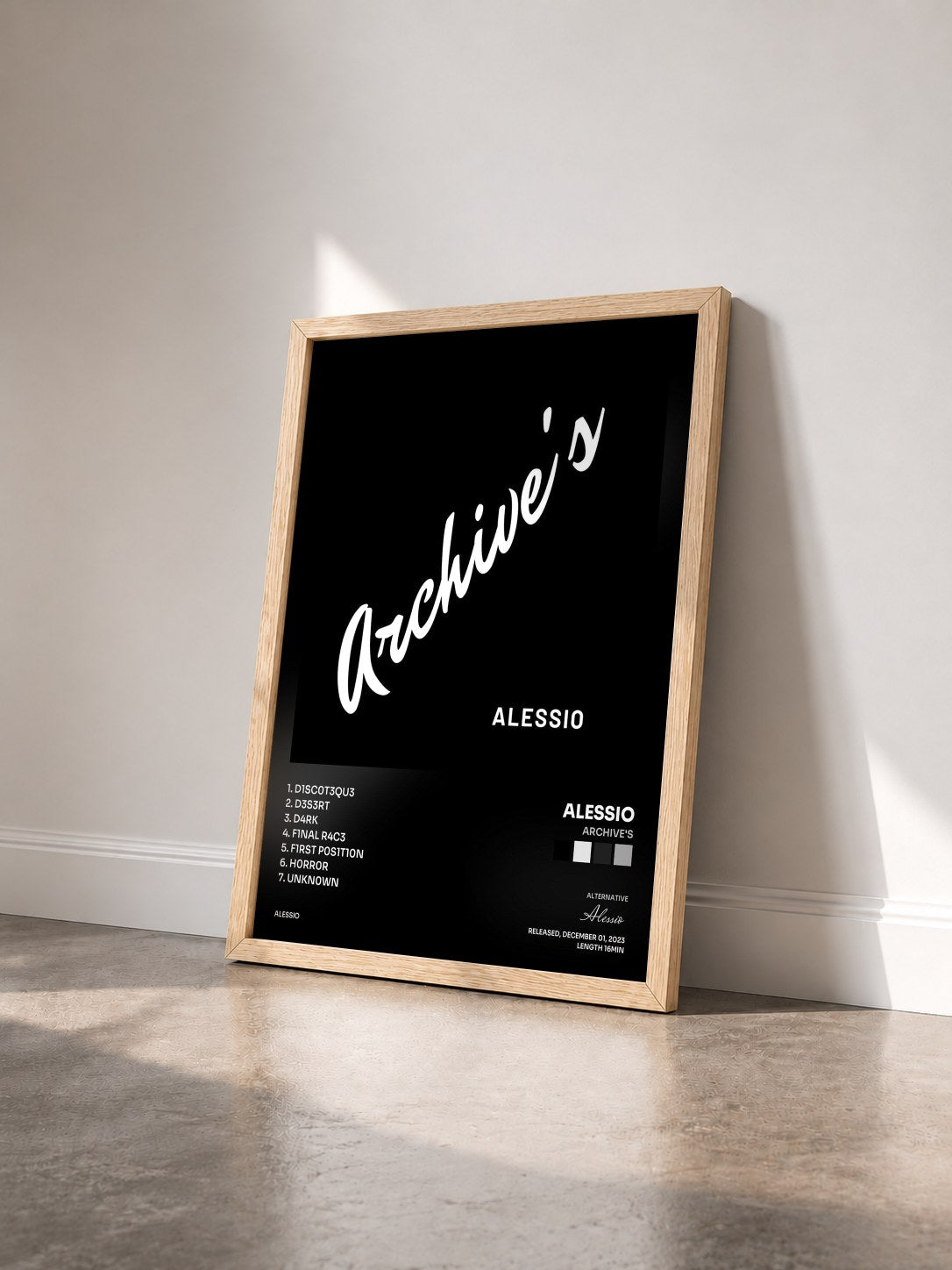 #bois Tableau de l'album Archive's de Alessio vu de trois quarts, cadre en bois brut