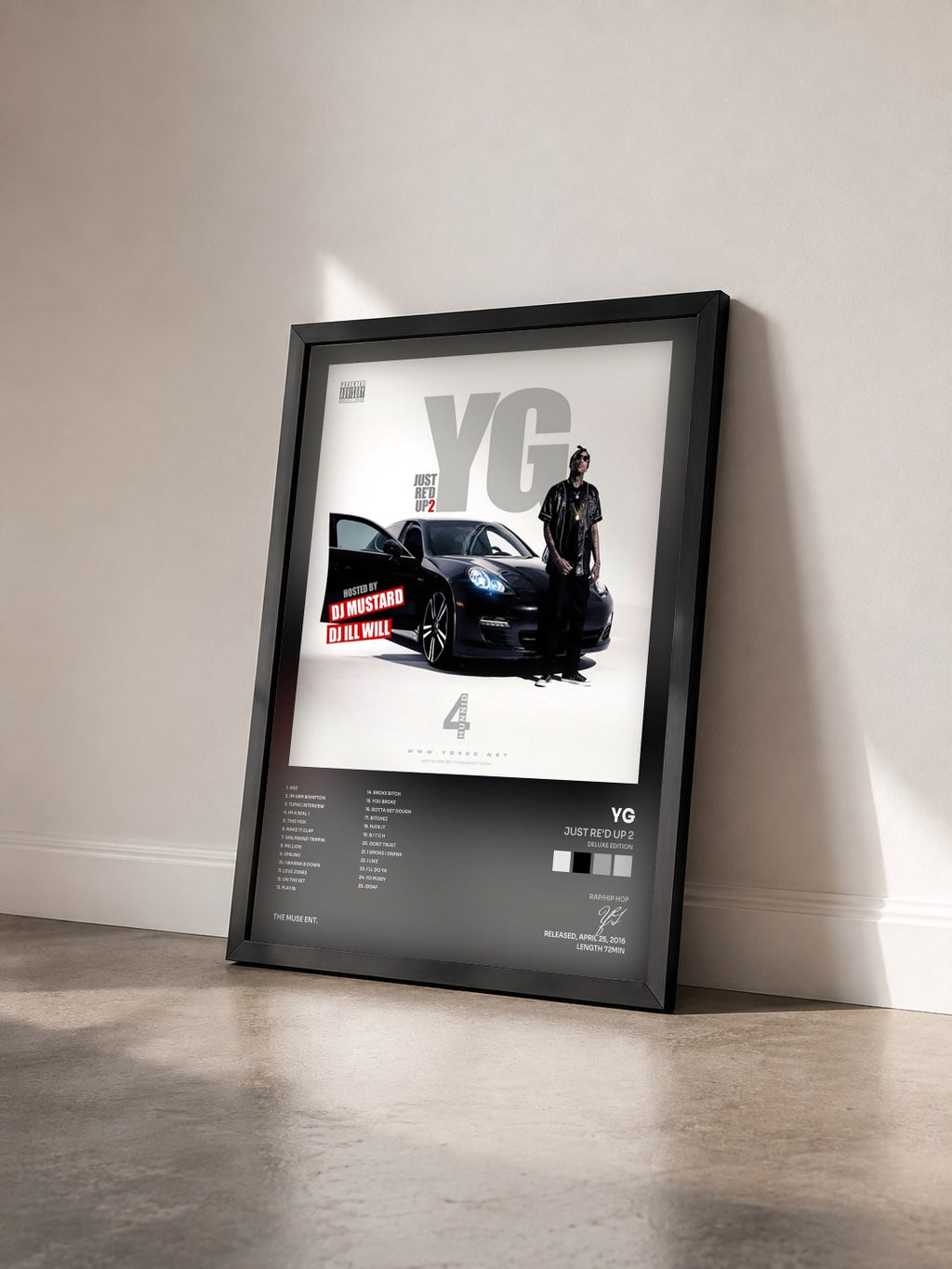 #noir Tableau de l'album Just Re'd Up 2 (Deluxe Edition) de YG vu de trois quarts, cadre noir