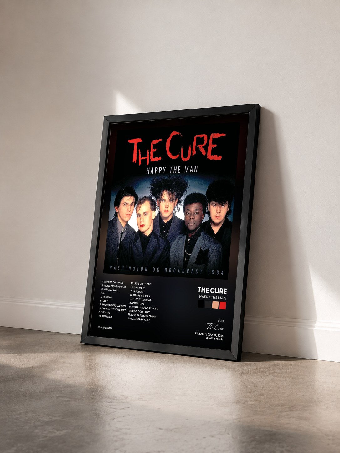 #noir Tableau de l'album Happy The Man de The Cure vu de trois quarts, cadre noir