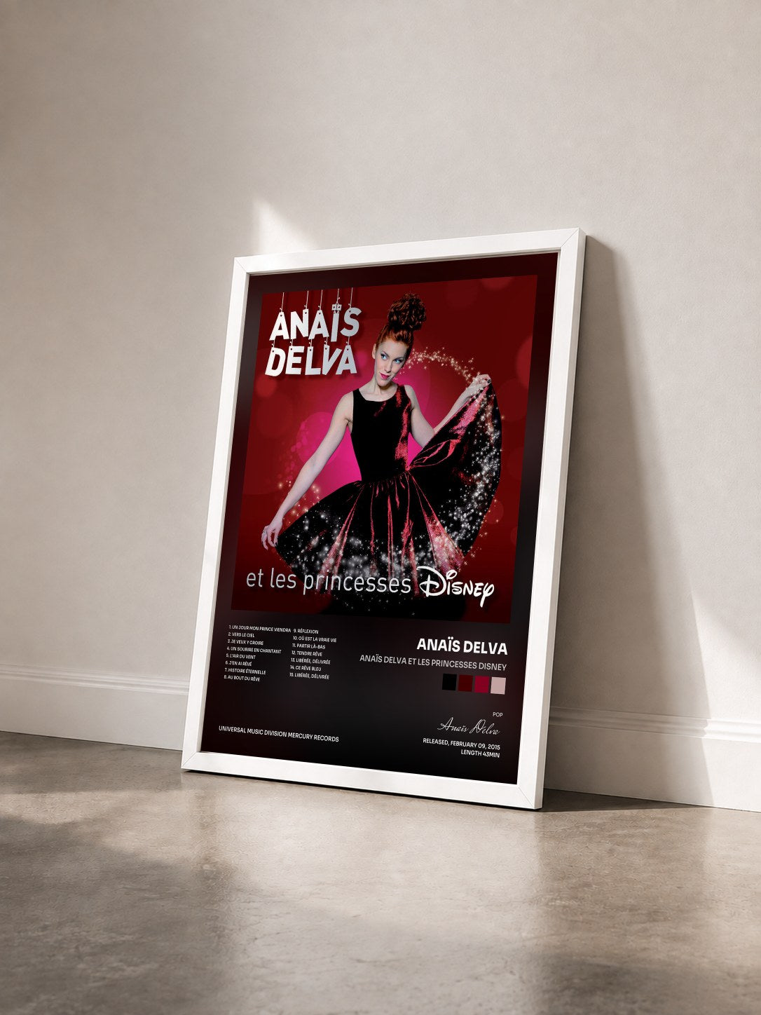 #blanc Tableau de l'album Anaïs Delva et les princesses Disney de Anaïs Delva vu de trois quarts, cadre blanc