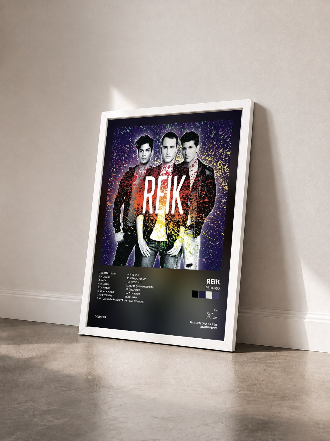 #blanc Tableau de l'album Peligro de Reik vu de trois quarts, cadre blanc